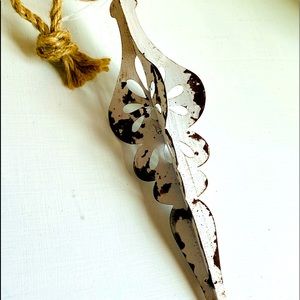 New Anthropologie Shabby Chic Holiday Ornament with Rope Tie